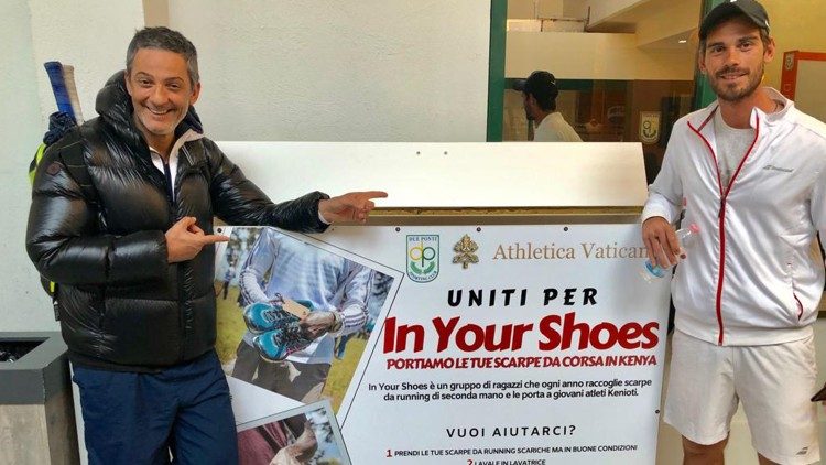 Anche Fiorello aderisce all'iniziativa "In your shoes" di Athletica Vaticana e "Due Ponti"