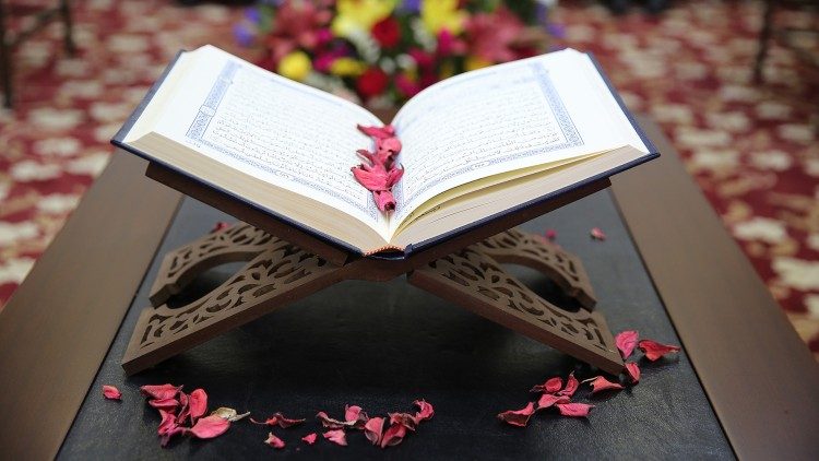 Cuốn kinh Koran của Hồi giáo