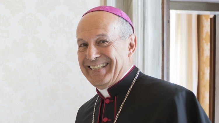 Watykan sprzeciwia się wprowadzaniu aborcji tylnymi drzwiami