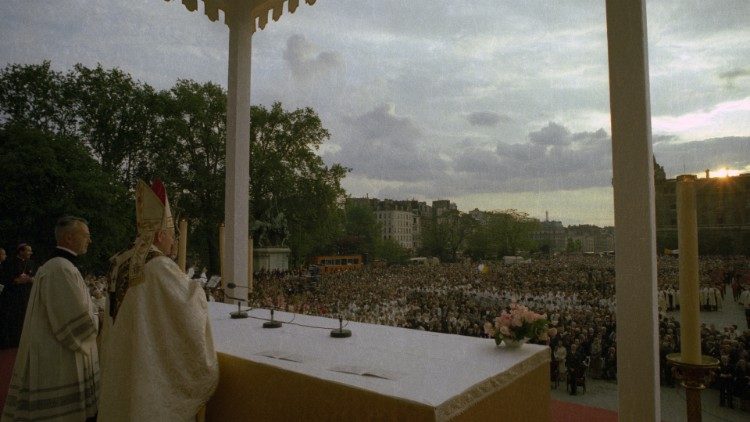 Notre Dame de Paris - Papa Giovanni Paolo II maggio 1980  