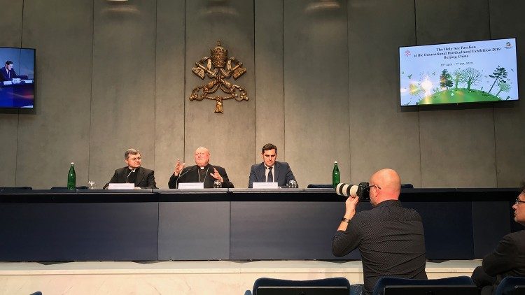 Tisková konference o vatikánském pavilonu na pekingské mezinárodní výstavě 28 .4. - 7. 10. 2019
