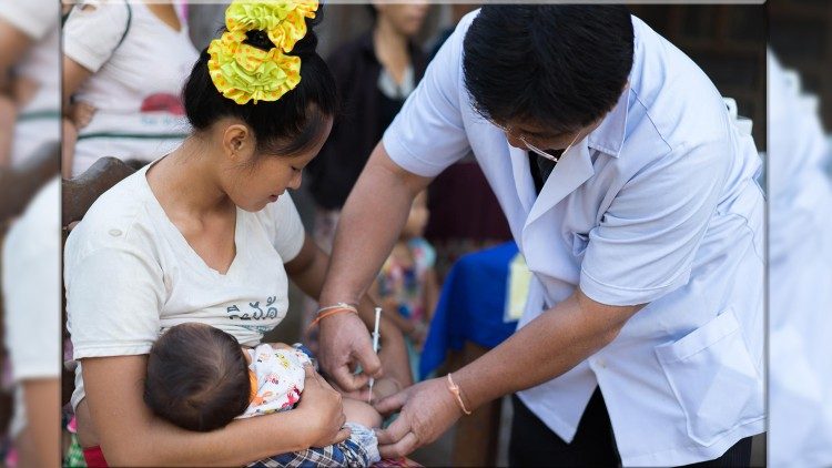 Vaccination d'enfants au Laos (photo d'illustration). 