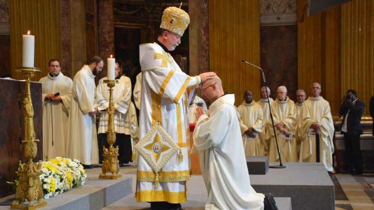 2019.05.04 Ordinazione diaconale di Hiba György SJ ungherese nella Chiesa del Gesú