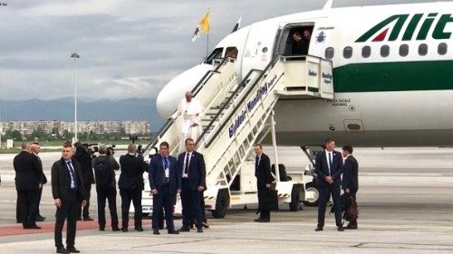 Il Papa è arrivato in Bulgaria