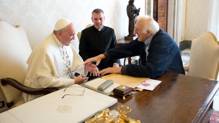 Le Pape François et Jean Vanier au Vatican le 21 mars 2014