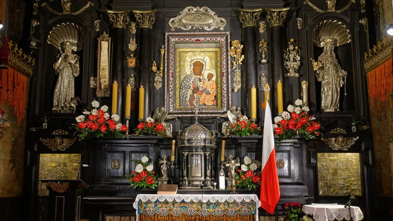 Il santuario della Madonna Nera di Czestochowa, in Polonia