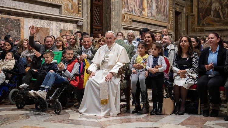 Встреча Папы с цыганской общиной
