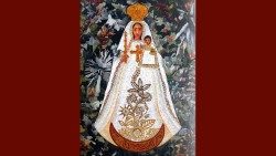 2019.05.15 Intronizzazione della Madonna del Quinche Ecuador nei Giardini Vaticani 01.jpg