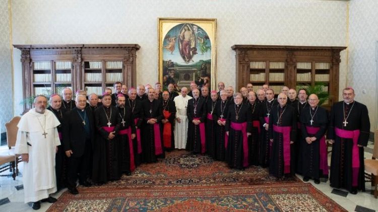 O Papa com os Bispos argentinos na visita "ad limina" de 17 de maio de 2019