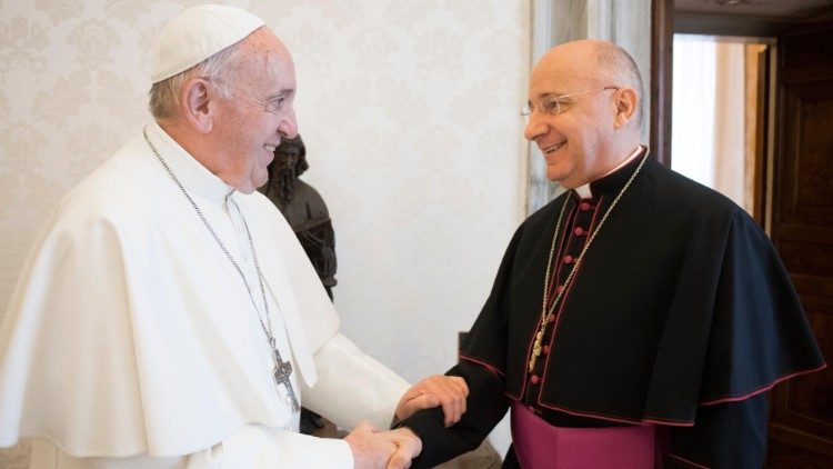 2019.05.18 Papa Francesco con Mons. Jean-Marie Speich, Arcivescovo tit. di Sulci
