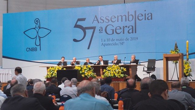 Bispos brasileiros reunidos para a sua Assembleia anual