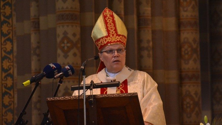 Nadbiskup Đuro Hranić, predsjednik Komisije "Iustitia et pax" HBK
