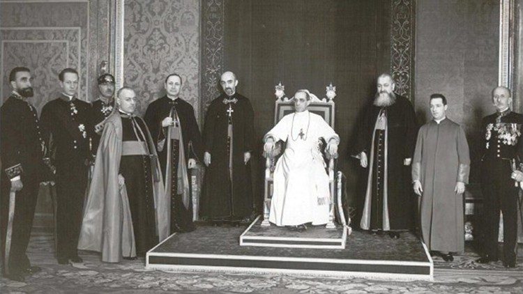Pontifikát Pia XII. trval od 2. marca 1939 do 9. októbra 1958