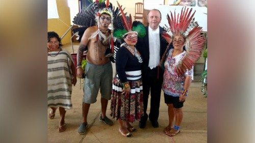 Amazonas-Bischof Paloschi prangert Genozid an Indios an