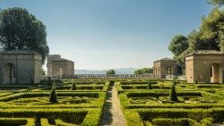 Giardino all'italiana Villa Imperiale Pesaro.jpg