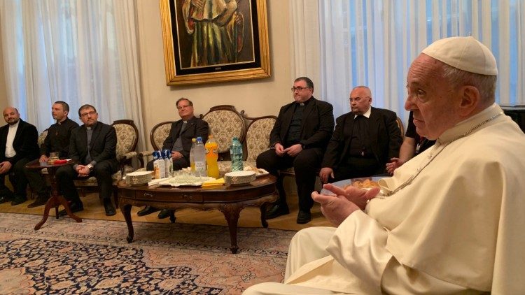 Encontro do Papa com os jesuítas na Nunciatura em Bucareste