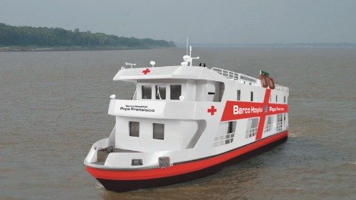 Amazzonia: nave-ospedale "Papa Francesco" porterà Vangelo e assistenza sanitaria 