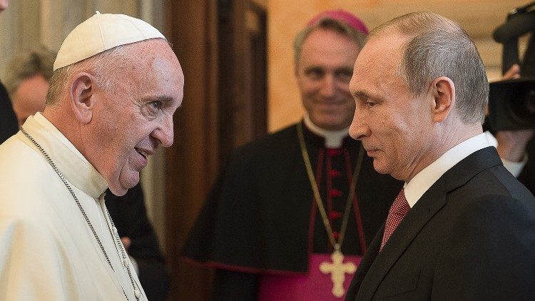 Ferenc pápa és Putyin elnök találkozója 2015-ben a Vatikánban