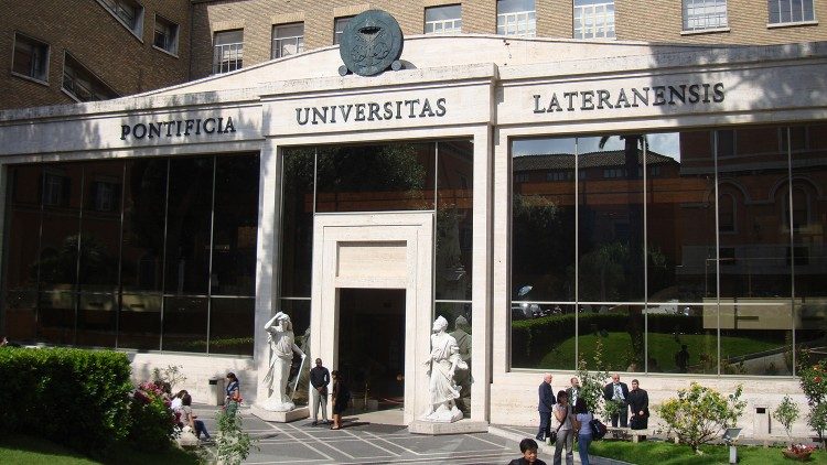 Pontificia Universidade Lateranense, sede do Pontifício Instituto João Paulo II