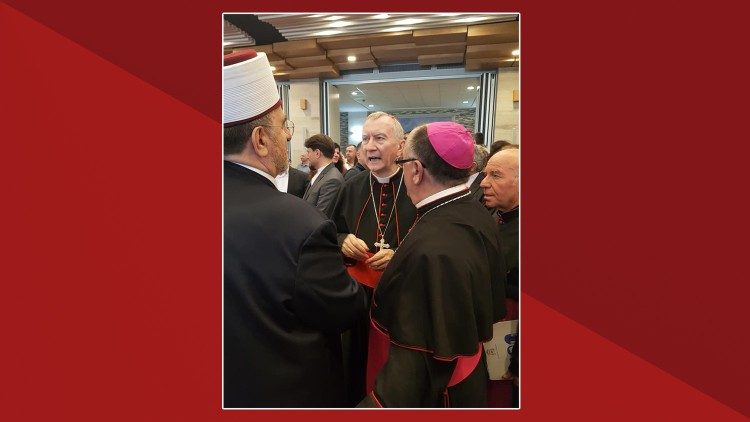 Kardinál Parolin v Kosovu