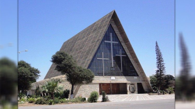 2019.06.13 Chiesa Madonna di Fatima, Cattedrale di Benguela, Angola Programma Portoghese