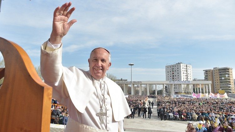 Pope Francis in Napoli for a talk on the current issue of Migration