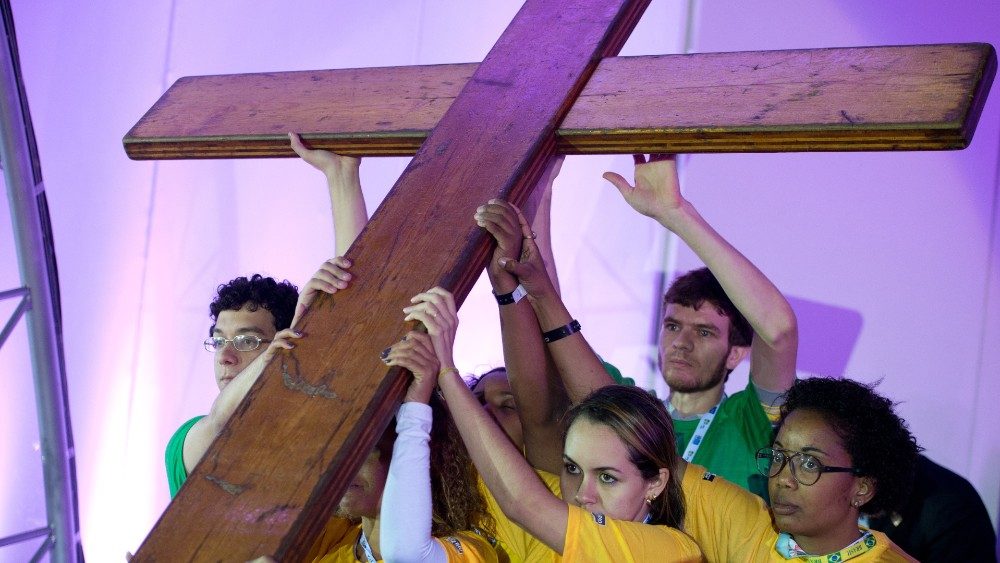 Rio De Janeiro: veglia di preghiera con i giovani (27 luglio 2013)