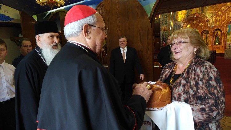 Кардинал Леонардо Сандрі відвідує українців греко-католиків у США
