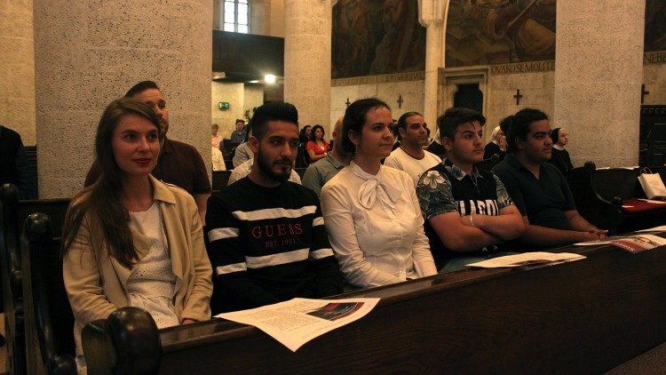 Molitveno bdijenje uoči Svjetskog dana izbjeglica u crkvi svetog Marka u Zagrebu