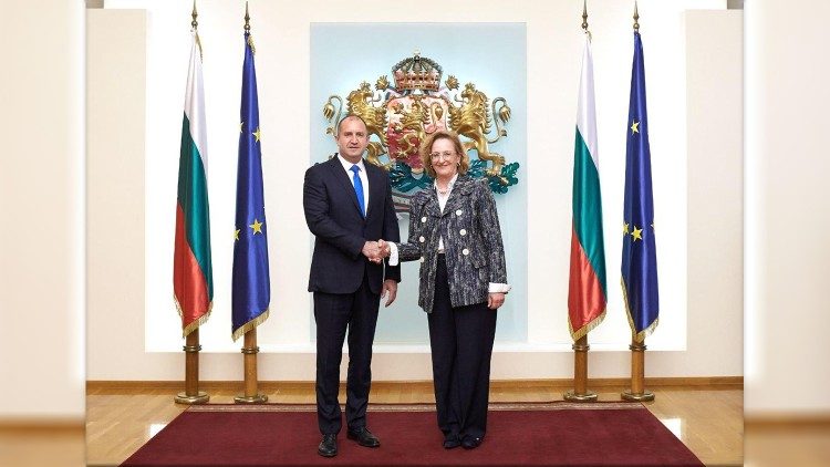 Президента Румен Радев с новия посланик на Малтийския Орден, Урсула Хьофтер Дзуколи