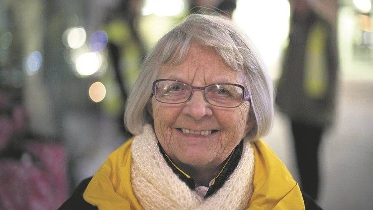 Elise Lindqvist com a idade de 80 anos