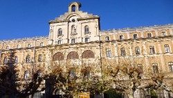 Burgos_-_Facultad_de_Teología_del_Norte_de_España_(Antigua_Universidad_Pontificia)_4.jpg