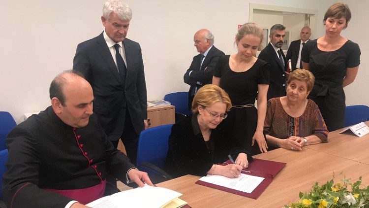 Подписание меморандума между ватиканской больницей "Бамбино Джезу" и Министерством здравоохранения Российской Федерации