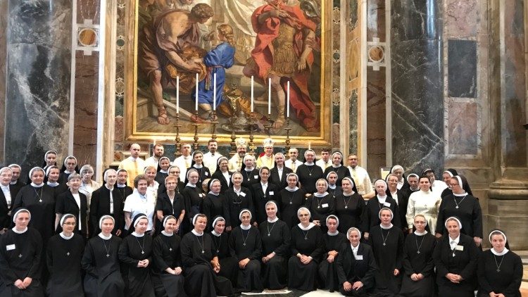 Sestry baziliánky pri liturgii otvorenia generálnej kapituly v Ríme 8. júla 2019 