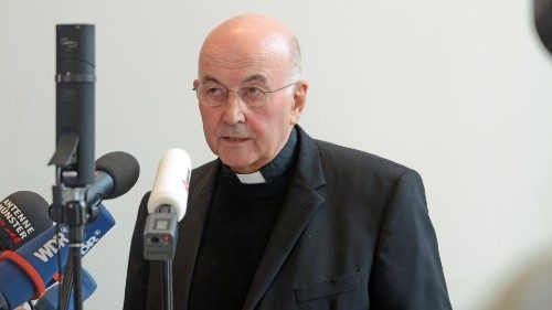 Münsteraner Bischof Genn beim Papst