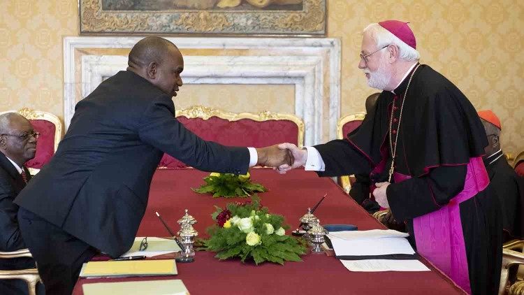 Firma del Acuerdo entre la Santa Sede y Burkina Faso 