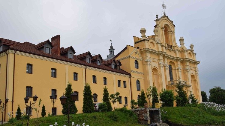 Sanktuarium maryjne w Bołszowcach na Ukrainie