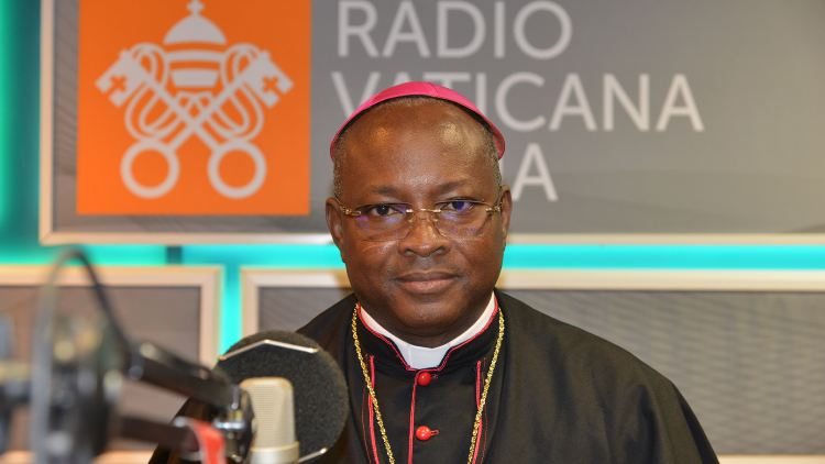 Dom Laurent Birfuoré Dabiré,  Bispo de Dori e presidente da Conferência Episcopal de Burkina-Níger