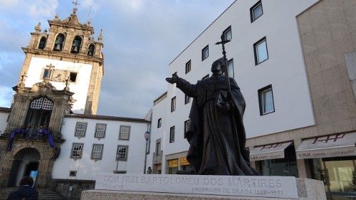 Portugal/Covid-19: bispos suspendem celebrações «públicas» da Missa 
