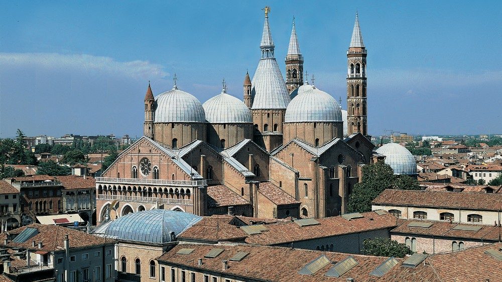 Basilica di Sant’Antonio, Padova Giorgio Deganello Archivio MSA.jpg