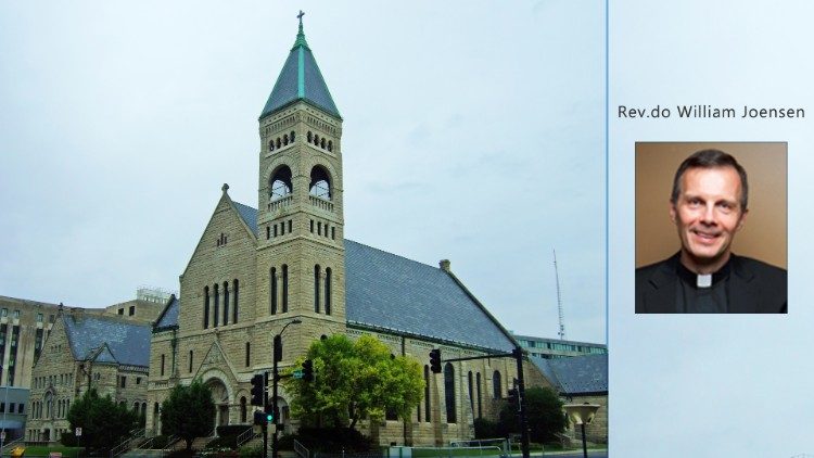 2019.07.18 cattedrale di Sant'Ambrogio a Des Moines e il vescovo Rev.do William Joensen