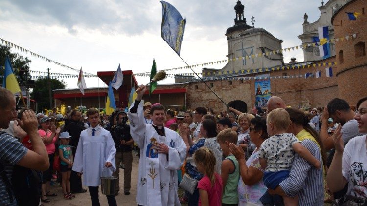 Odpust w santkuarium maryjnym w Berdyczowie na Ukrainie