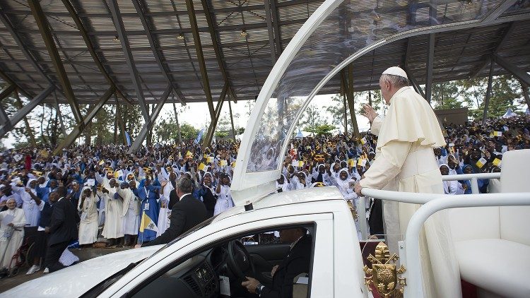 Un momento del viaggio di Papa Francesco nel 2015 nella Repubblica Centrafricana