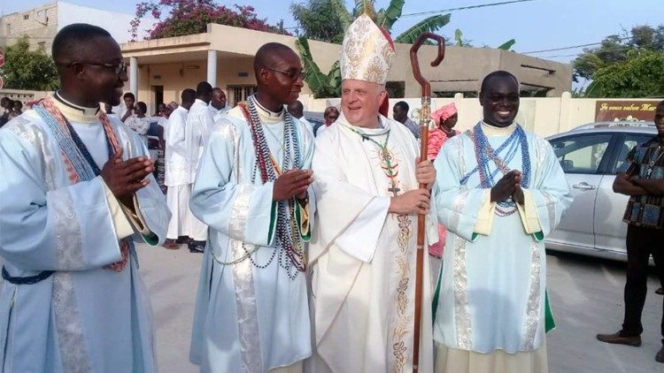 Ordination diaconale Dakar/Sénégal