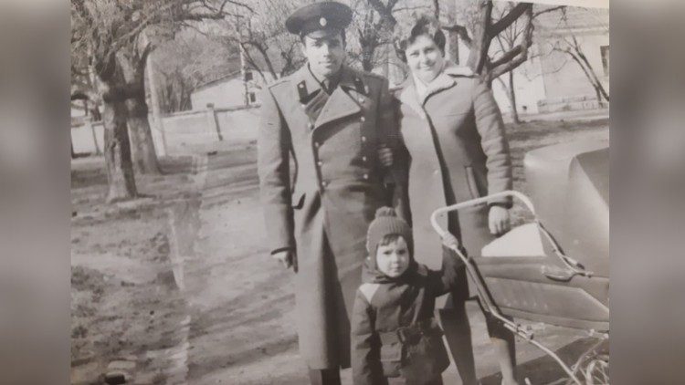 Victor Pogrebnii împreună cu soţia şi cu primul fiu