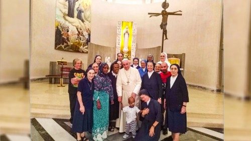 Papst überrascht mal wieder: Zu Besuch bei Ordensschwestern