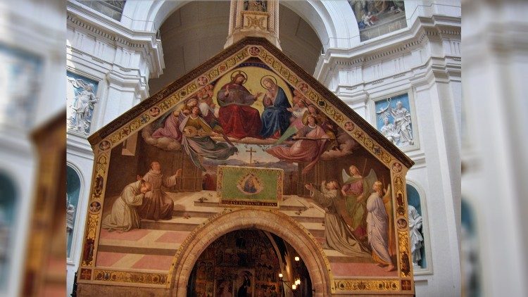 Porziuncola i basilikan vigd till Jungfru Maria av änglarna i Assisi 