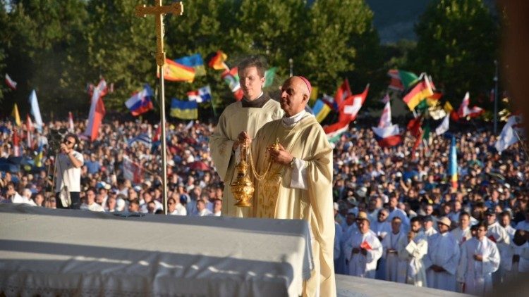 Nadbiskup Rino Fisichela tijekom završnog slavlja u Međugorju