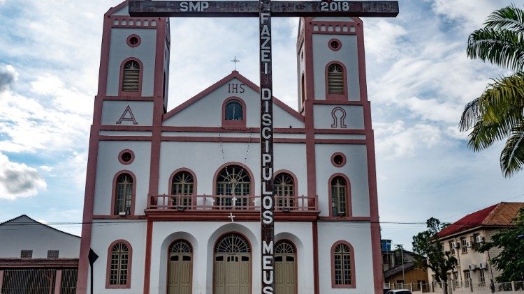 Église principale de la prélature d'Itaituba, Amazonie, Brésil