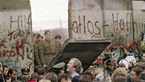 Les Papes et le mur de Berlin, symbole de la division du monde